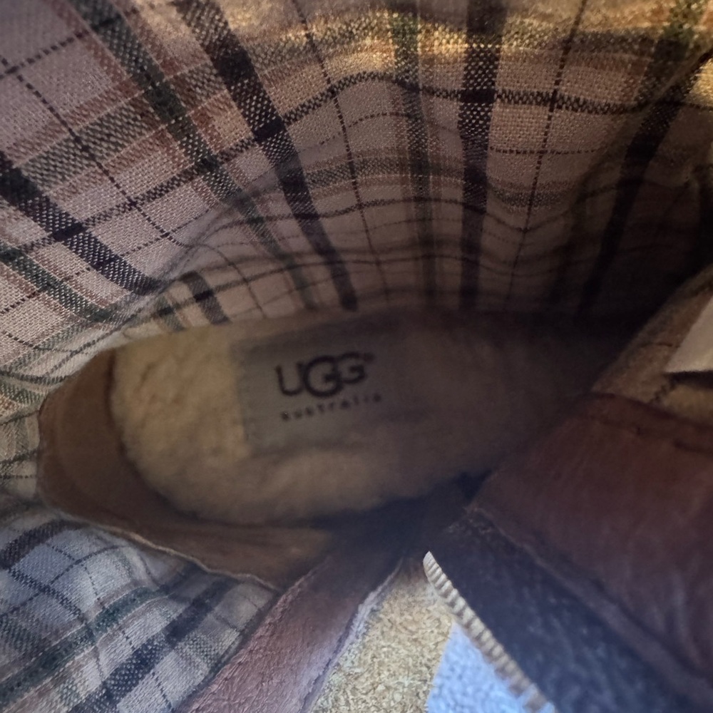 UGG Plaid Lined Leather Boots - Picture 6 of 9